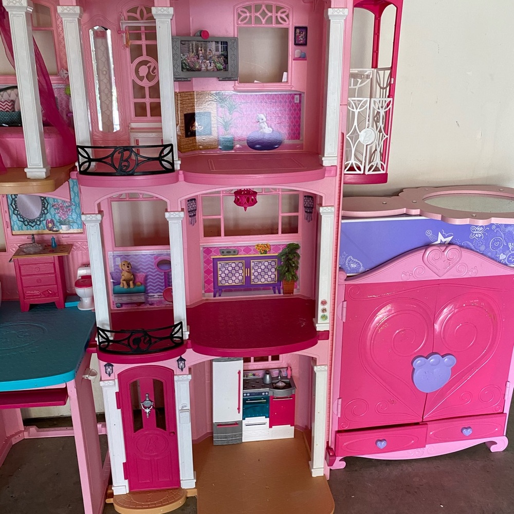Princess doll house